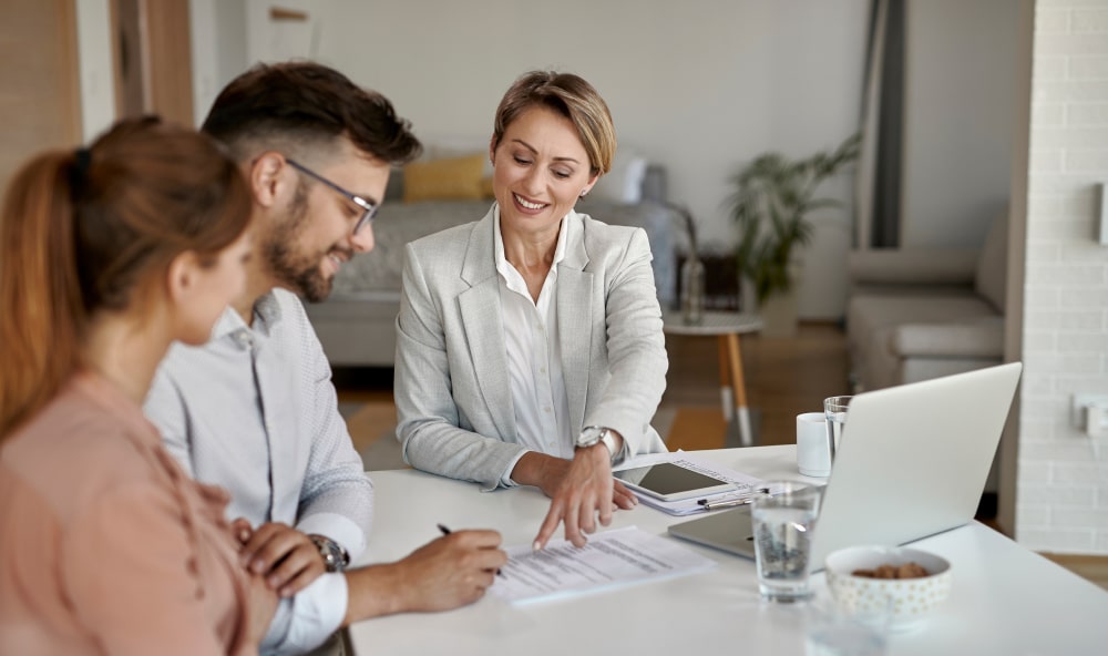 10 Reasons to Hire a Professional Queen Creek Property Manager